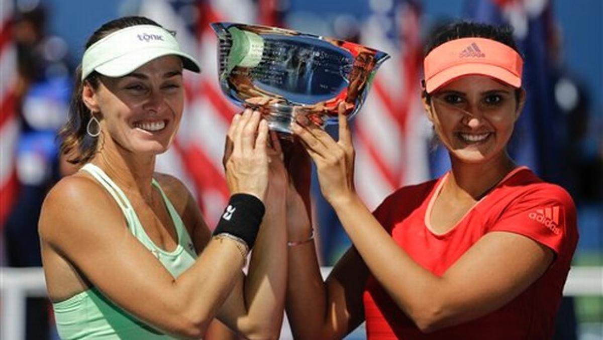 PM congratulates Sania Mirza, Hingis on US win